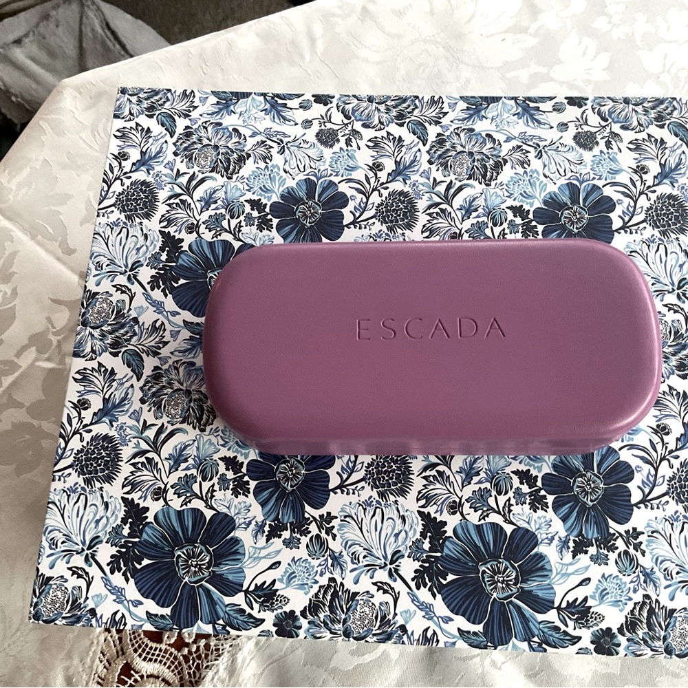 ESCADA CHIQUE SUNGLASSES NWOT - Picture 11 of 12